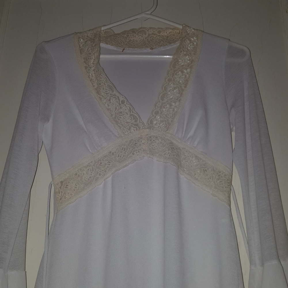 Dress - Picture 3 of 4
